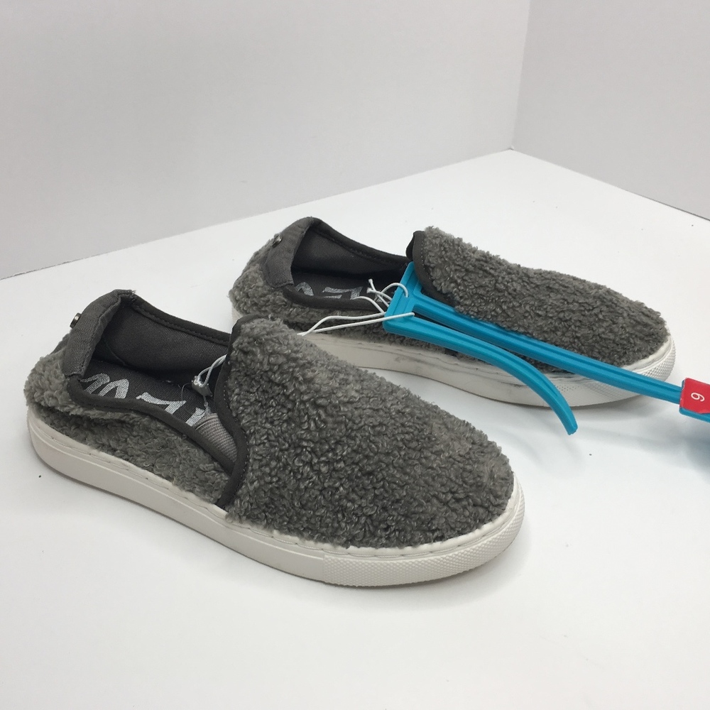 Mad Love Kam Sherpa Twin Gore Sneakers Gray Size 6